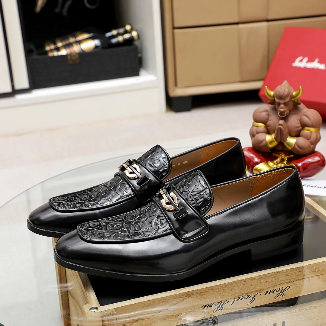 Men's shoes 💰600 🕷🕷🐂【Ferragamo】 Popular fashionable casual shoes🇨🇳Official website counter 1:1 production, original mold opening💯Good quality can be seen, imported high-end first-layer pebbled calfskin, water-dyed🐂leather lining🌿very clear texture, high-quality waterproof, non-slip and wear-resistant outsole🎋high quality and low price, truly handmade🍓, 2 colors available! Code number 38-44 (45. To be customized)